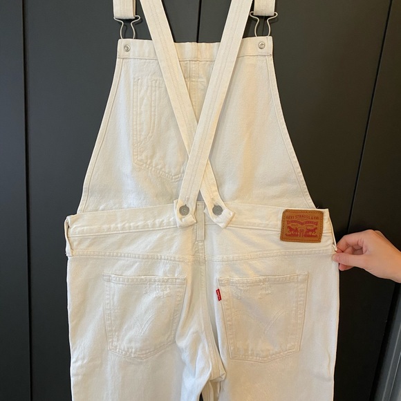 Levi’s White Denim Overalls - Picture 3 of 8